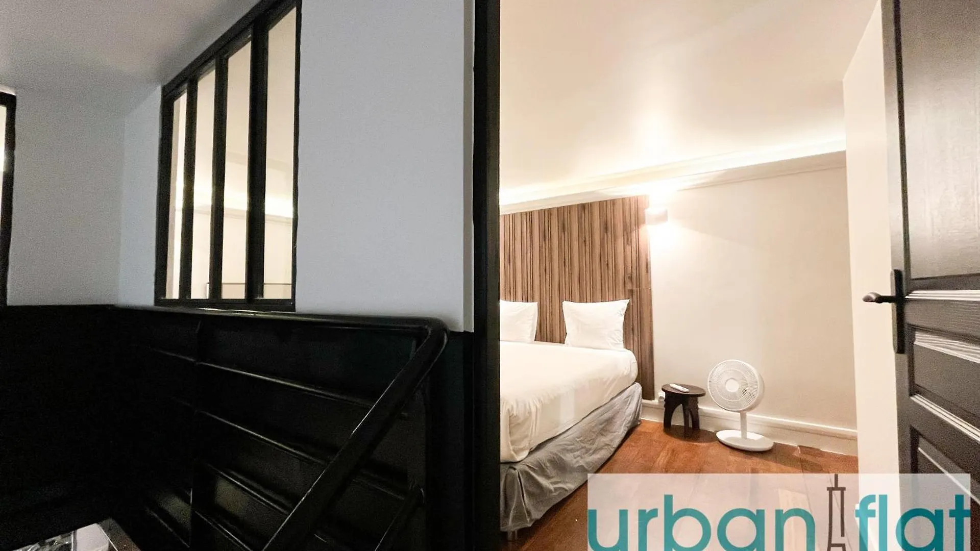 Urban Flat 09 - Stylish Triplex Champs-Elysees Paris